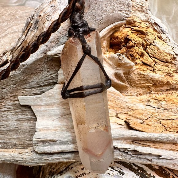 Lithium Quartz Crystal Macrame Necklace - Picture 1 of 3